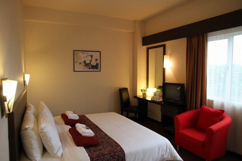 Hotel Summer View Куала Лумпур Екстериор снимка