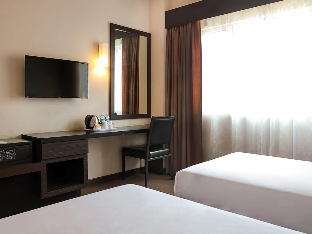 Hotel Summer View Куала Лумпур Екстериор снимка